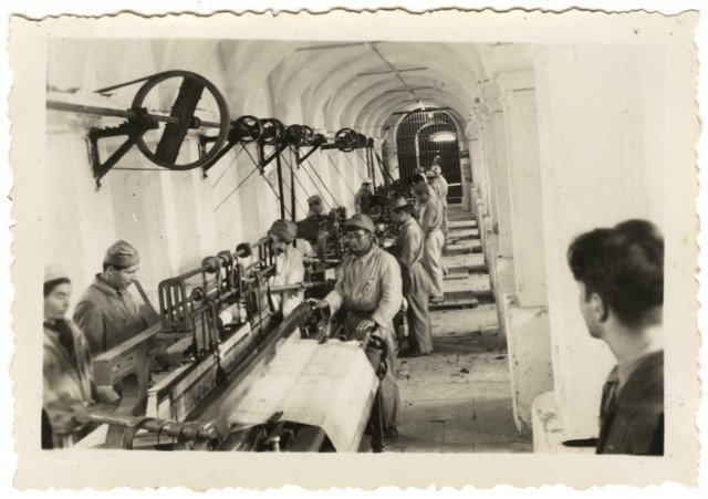 Imagen de los talleres de la Penitenciaría Central de Cundinamarca